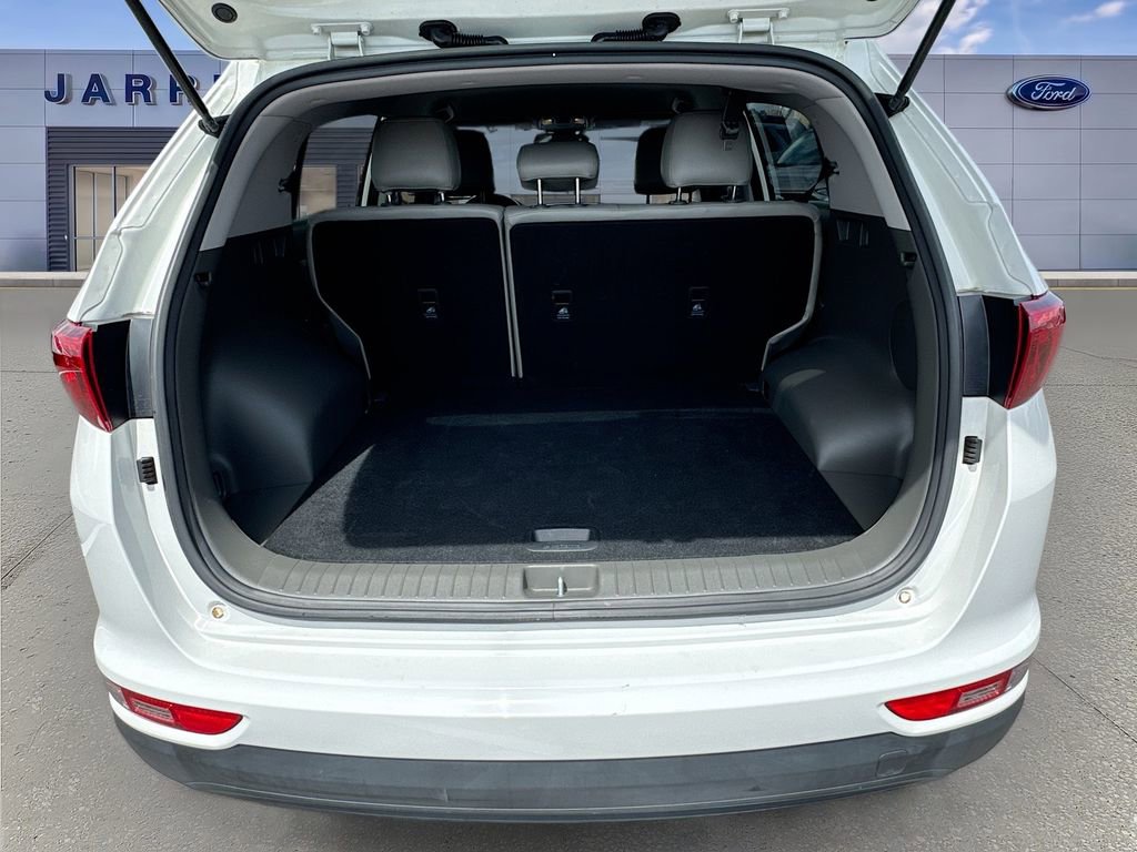 Used 2018 Kia Sportage LX w/ LX Technology Package FWD image 25