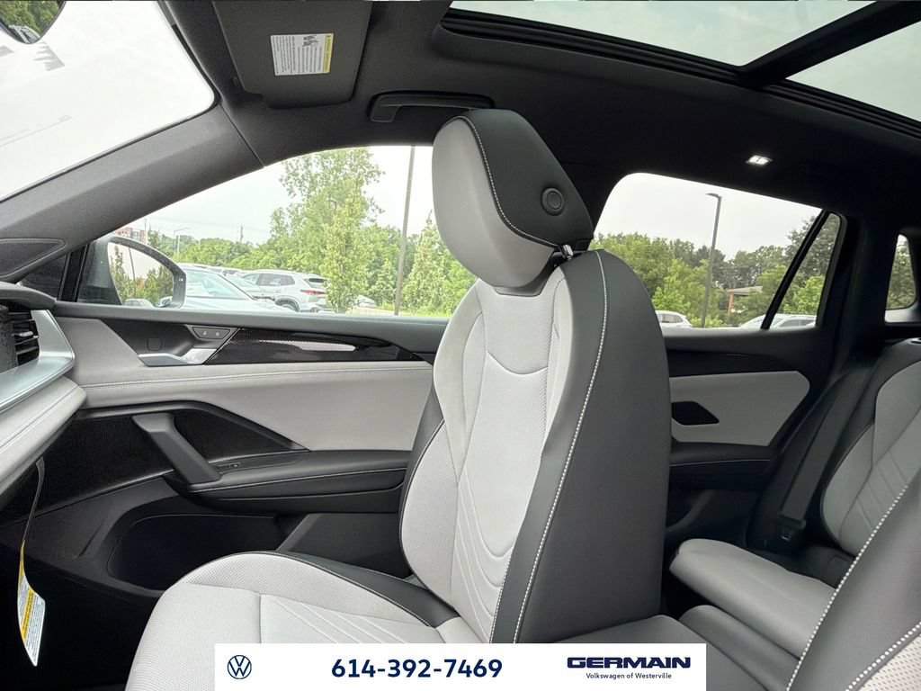 New 2026 Volkswagen Tiguan SE R-Line AWD/4WD image 21