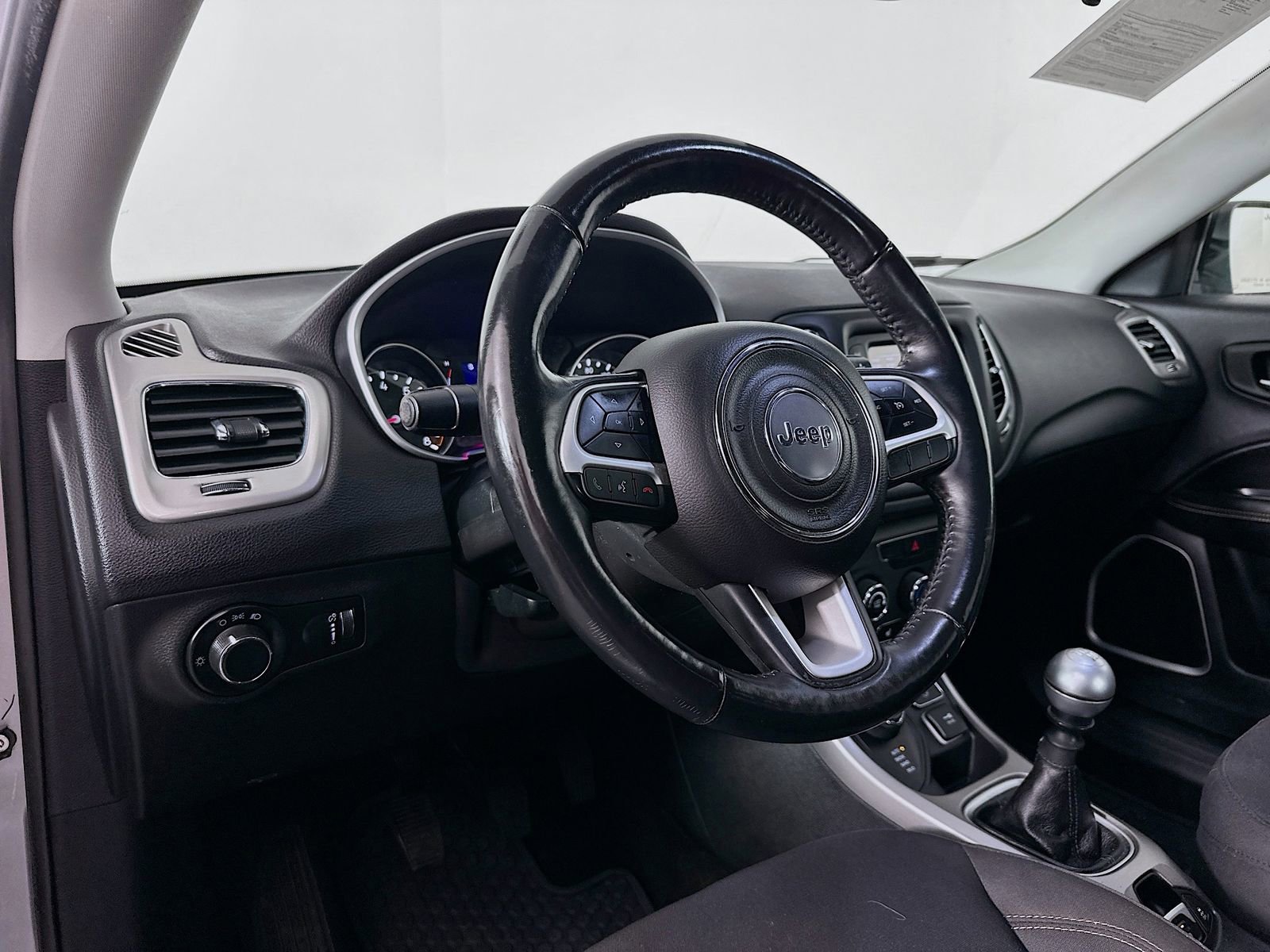 Used 2017 Jeep Compass Sport w/ Cold Weather Group image 10