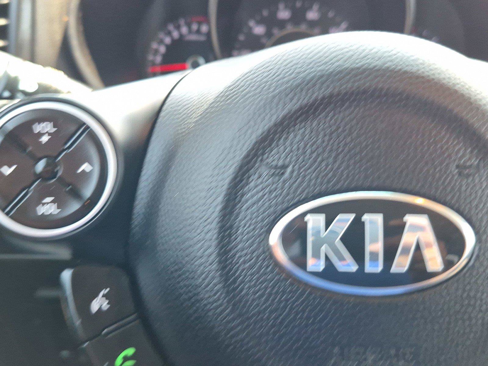 Used 2015 Kia Soul FWD image 22
