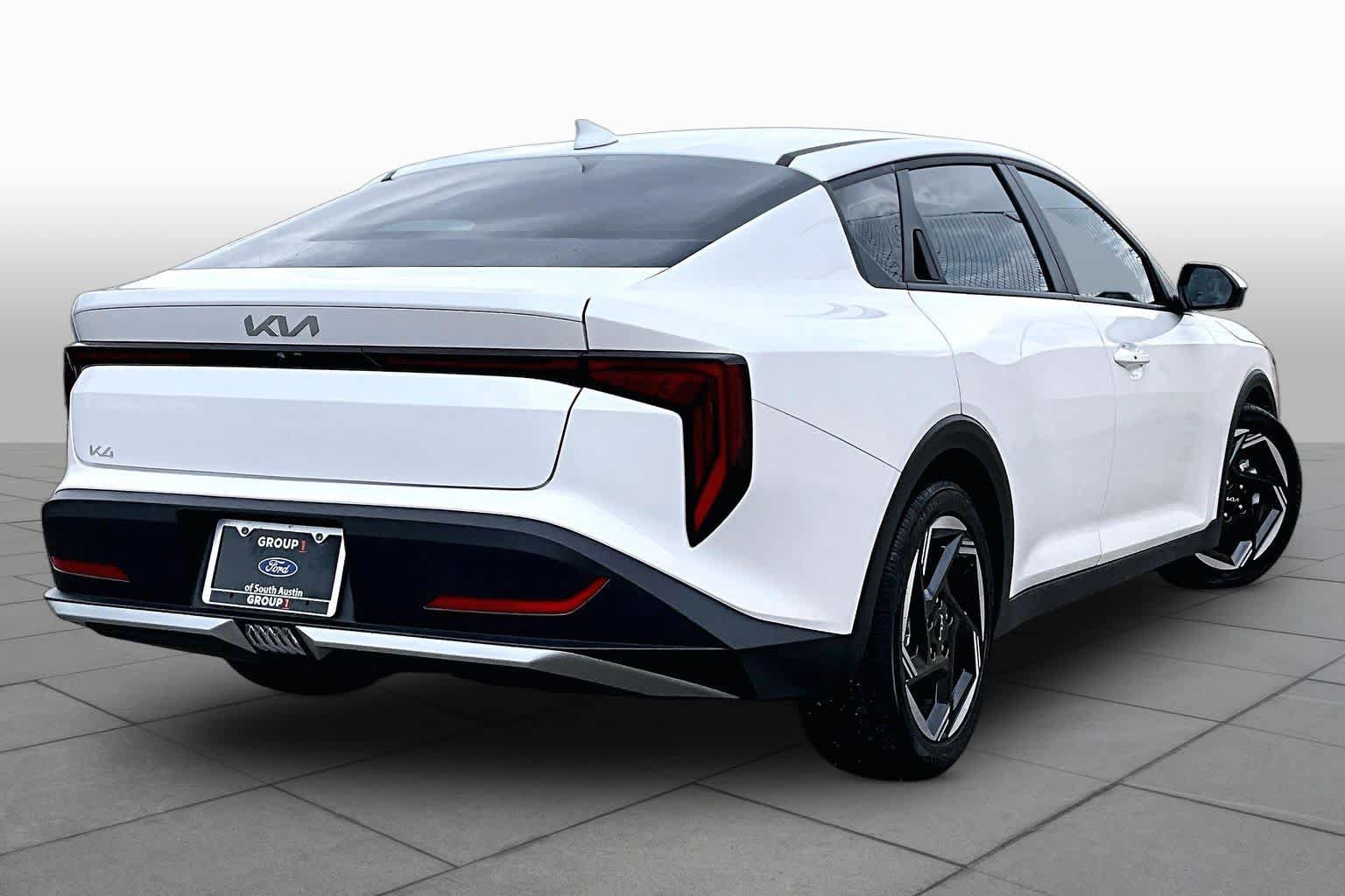 Used 2025 Kia K4 EX FWD image 16