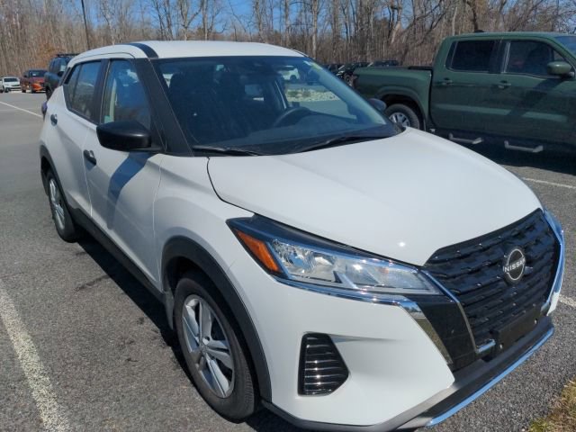 Certified 2024 Nissan Kicks S FWD image 3