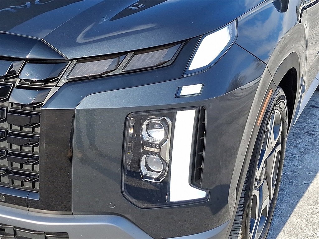 Used 2023 Hyundai Palisade Limited image 8