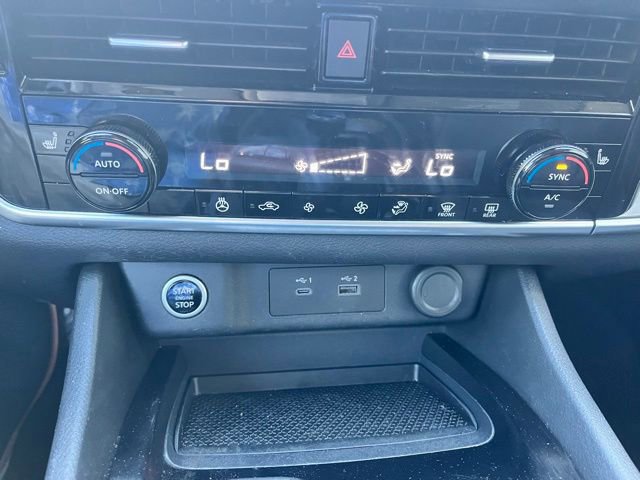 Certified 2023 Nissan Rogue SV w/ SV Premium Package AWD/4WD image 21