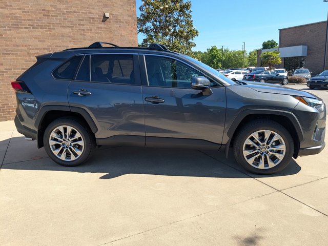 Used 2025 Toyota RAV4 XLE Premium w/ Weather Package FWD image 4