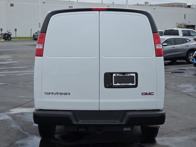 New 2025 GMC Savana 3500 Extended w/ Driver Convenience Package RWD image 15