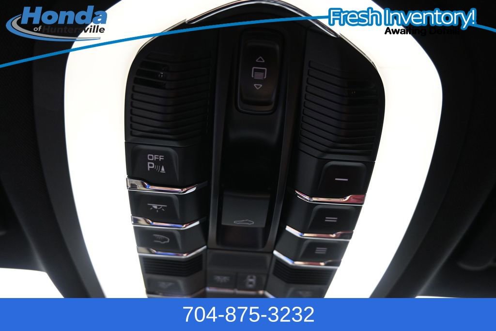 Used 2016 Porsche Macan S AWD/4WD image 24