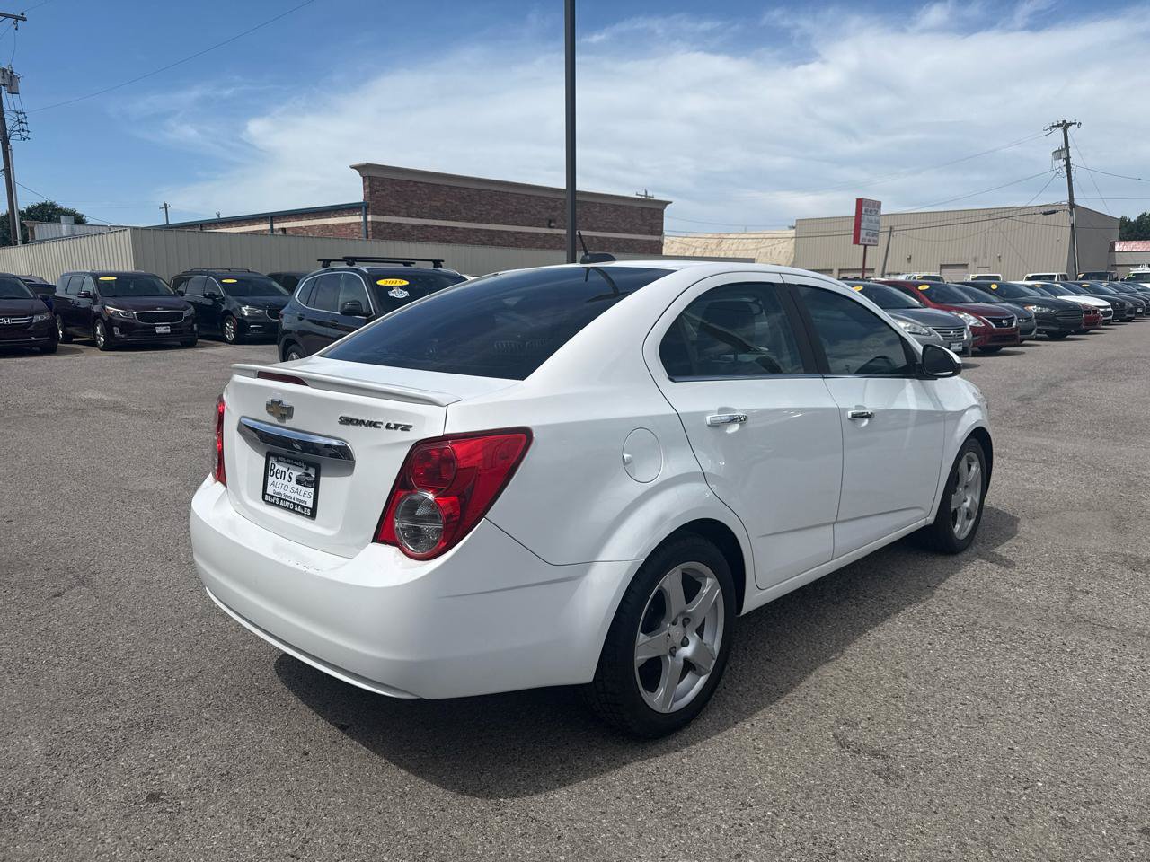 Used 2015 Chevrolet Sonic LTZ FWD image 6