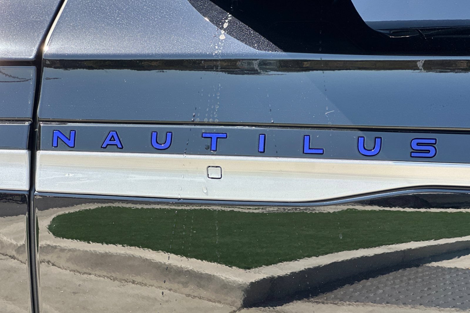 New 2026 Lincoln Nautilus Premier w/ Equipment Group 102A AWD/4WD image 26