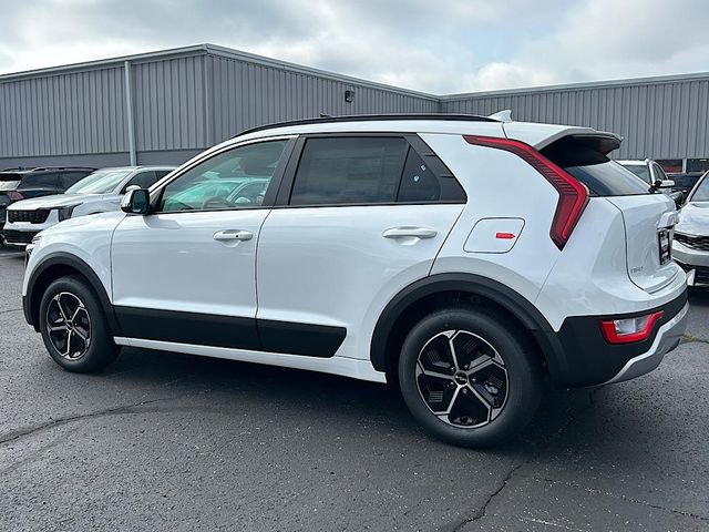 New 2025 Kia Niro LX image 7