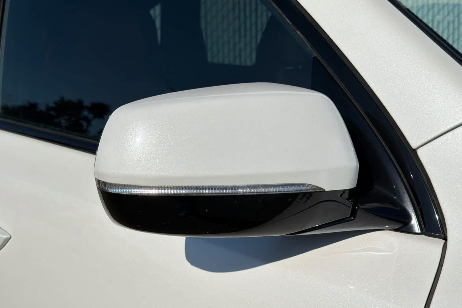 Used 2020 Acura MDX w/ Technology Package AWD/4WD image 19