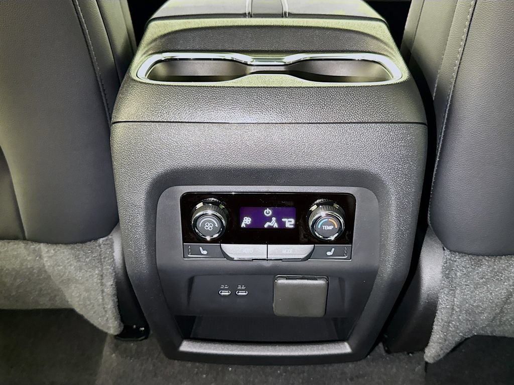 New 2026 Chevrolet Traverse RS FWD image 14