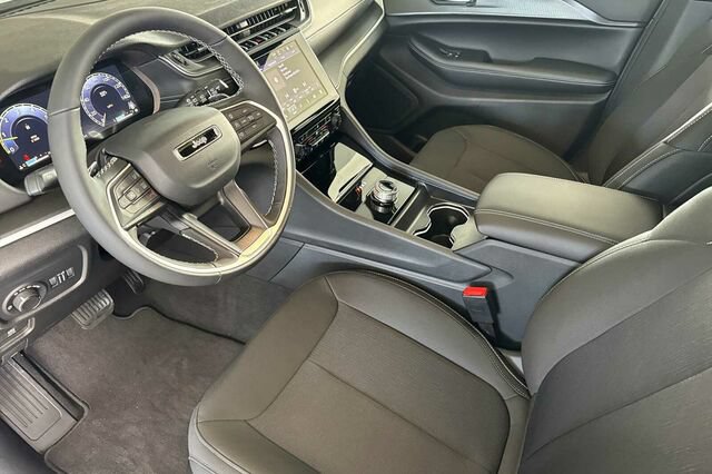 New 2026 Jeep Grand Cherokee Laredo X AWD/4WD image 7