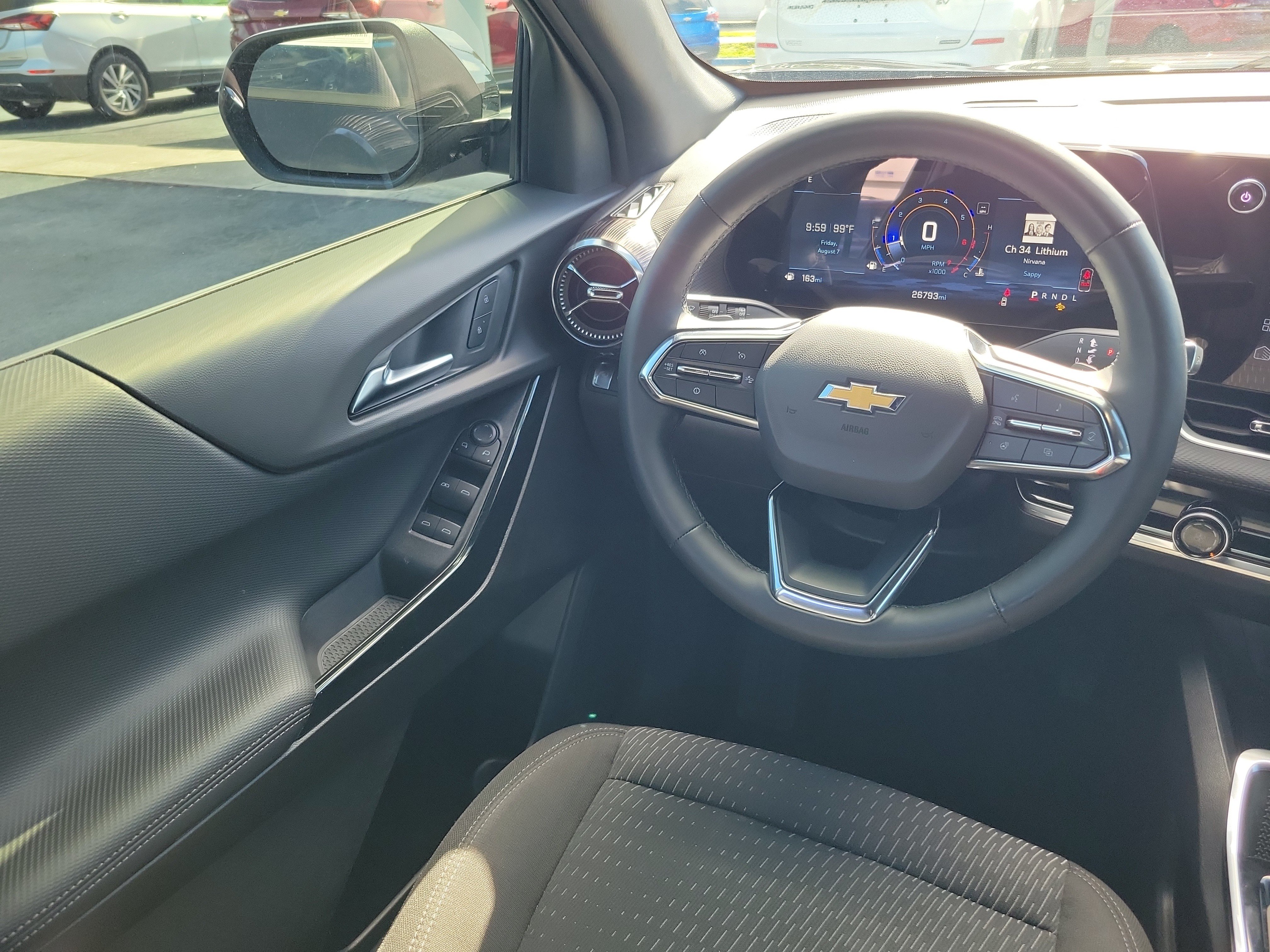 Used 2026 Chevrolet Equinox LT FWD image 13