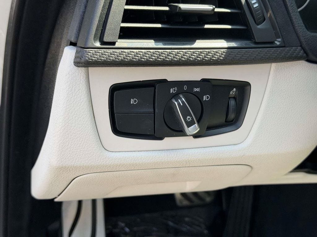 Used 2018 BMW 440i xDrive Convertible AWD/4WD image 18