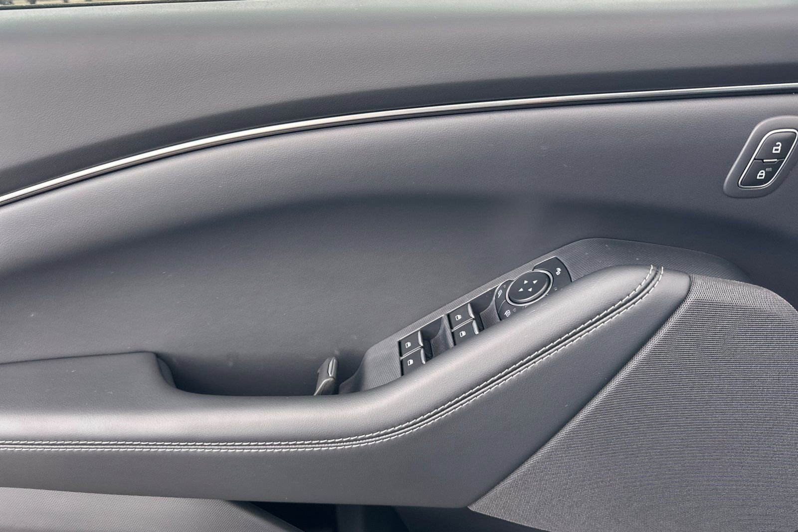 New 2026 Ford Mustang Mach-E Select image 10