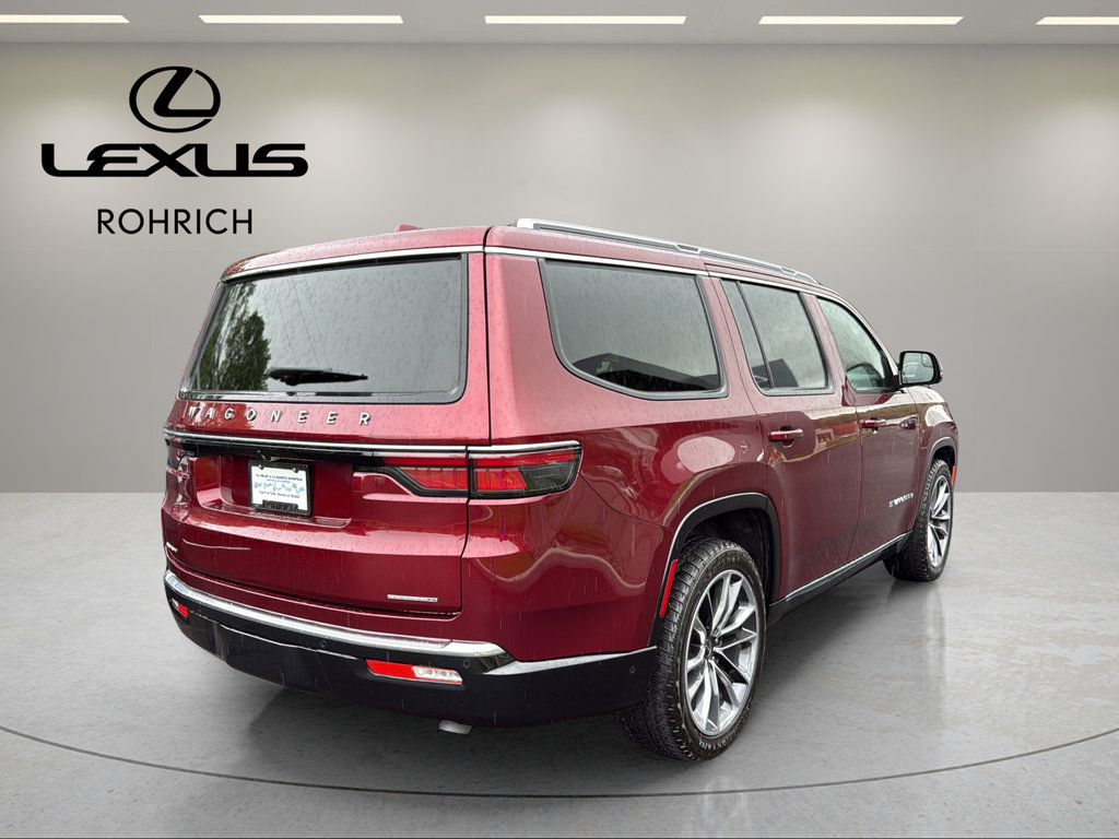 Used 2022 Jeep Wagoneer Series III w/ Premium Group I AWD/4WD image 6