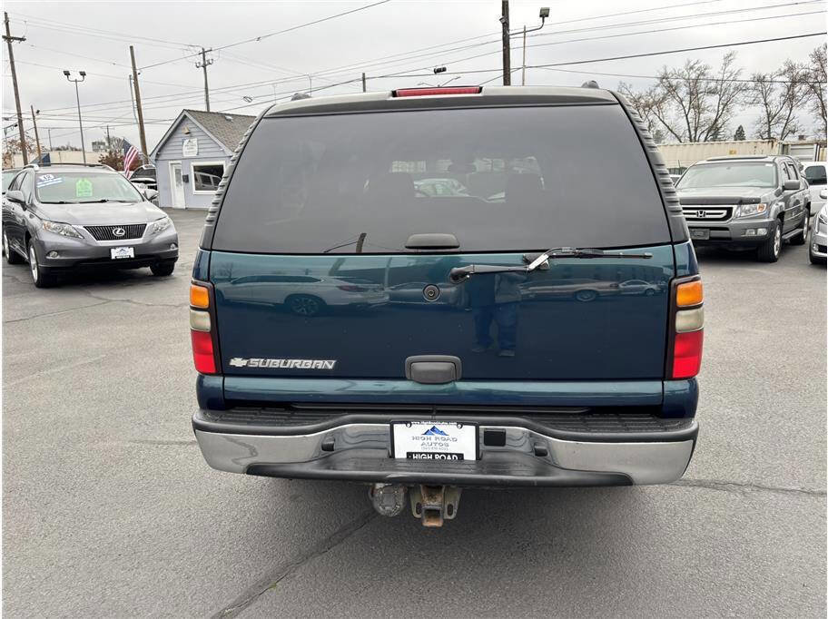 Used 2006 Chevrolet Suburban LS w/ Smart Select Package image 4