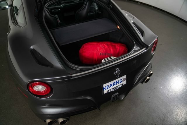 Used 2015 Ferrari F12 Berlinetta RWD image 31