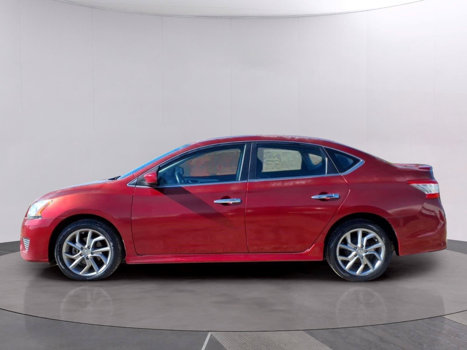 Used 2014 Nissan Sentra SR FWD image 2