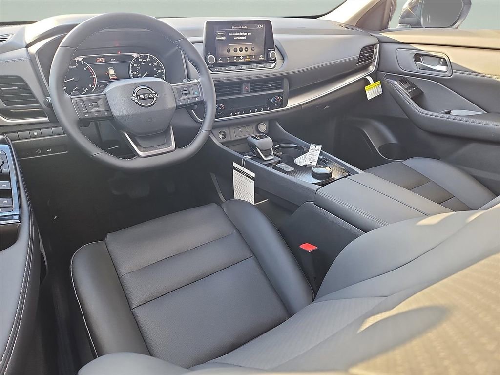 New 2026 Nissan Rogue SV image 5