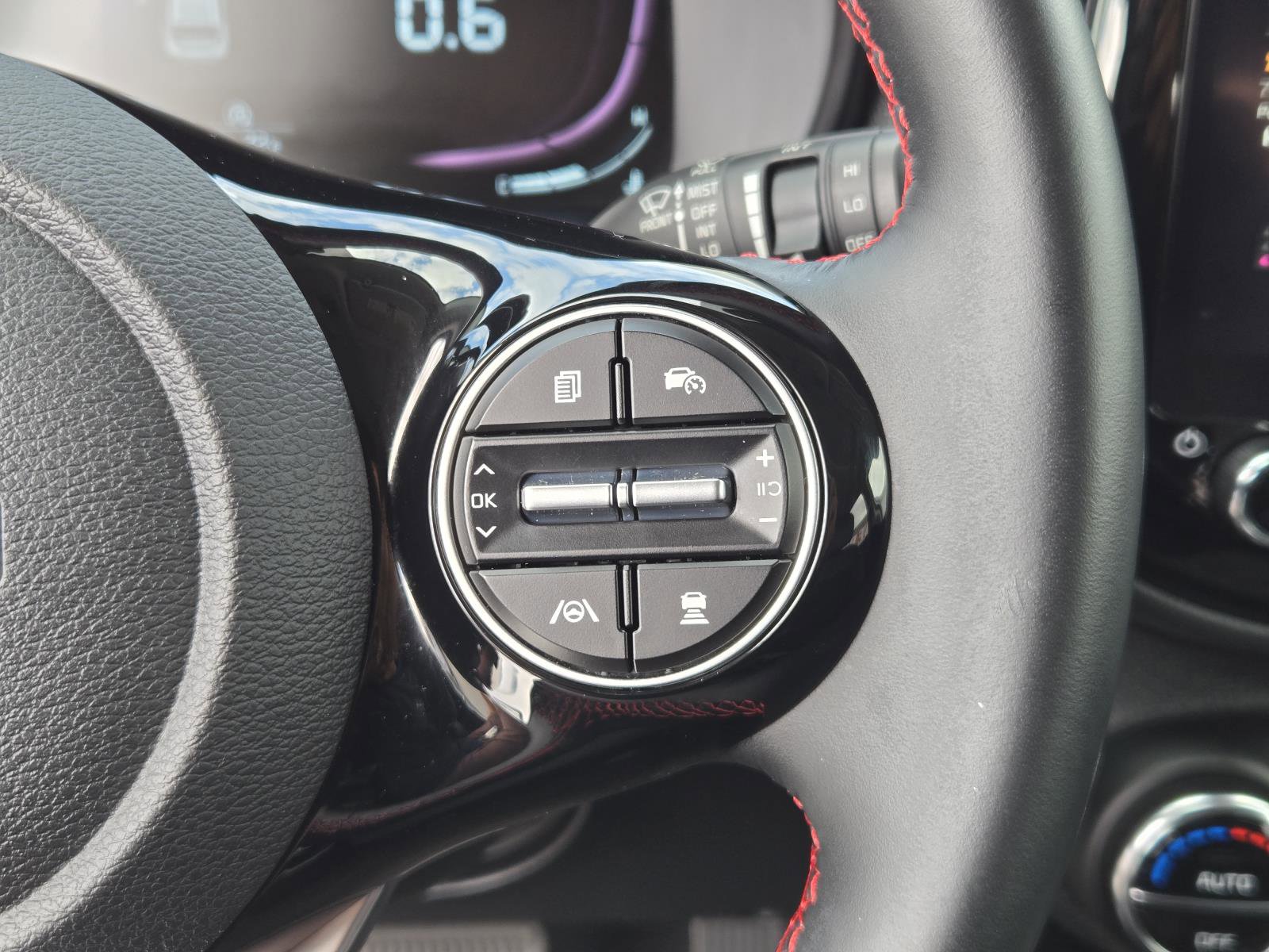 Used 2023 Kia Soul GT-Line w/ GT-Line Technology Package image 18