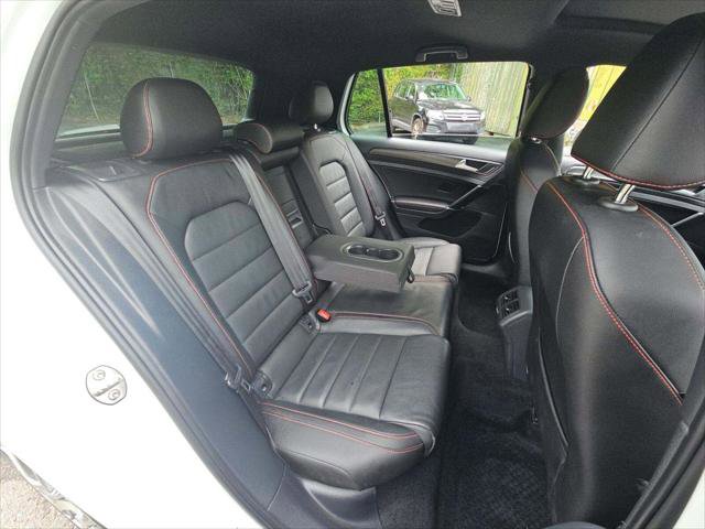 Used 2018 Volkswagen GTI SE w/ SE Leather Package FWD image 17