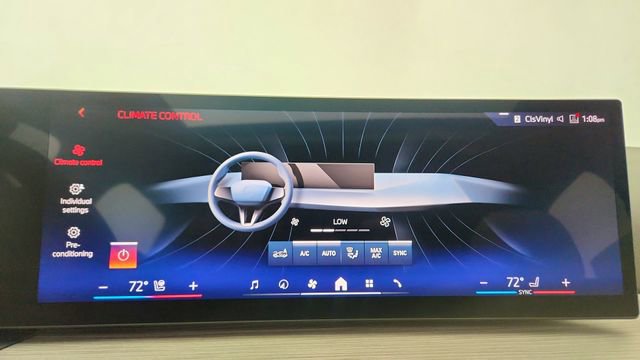 Used 2025 BMW i4 eDrive40 w/ Premium Package image 46