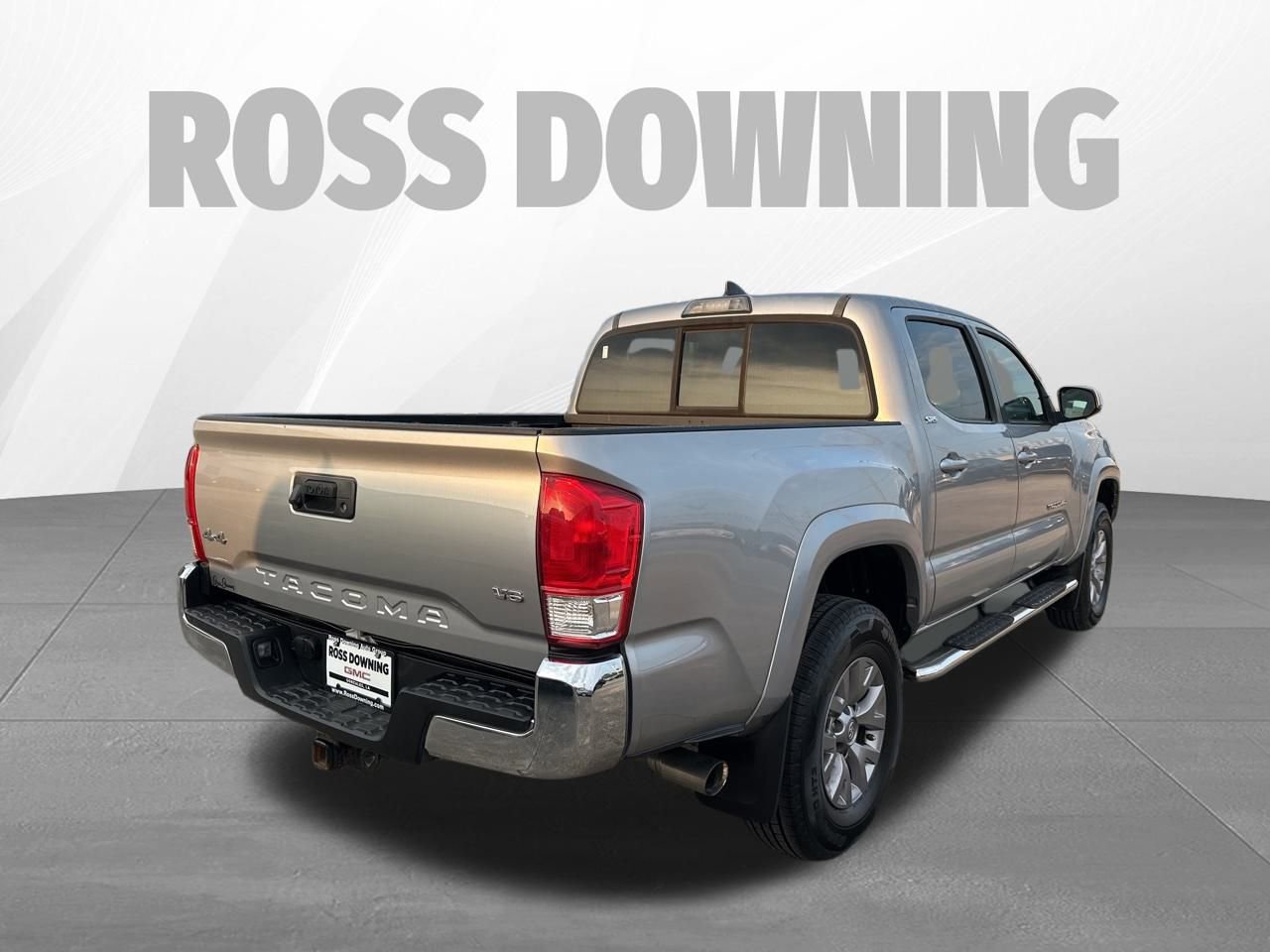 Used 2017 Toyota Tacoma SR5 image 4