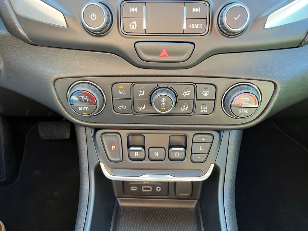 Used 2021 GMC Terrain SLT w/ Elevation Edition image 29