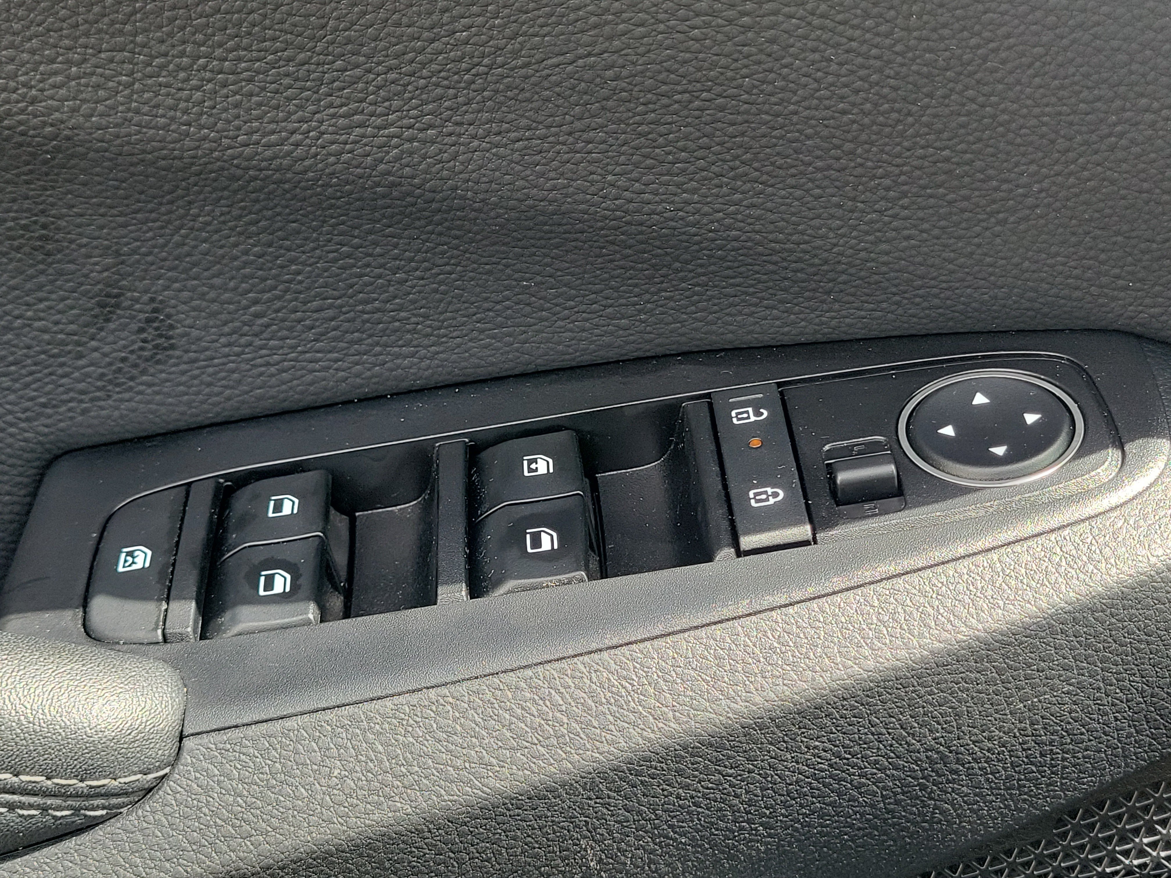 Used 2024 Kia Seltos S FWD image 29