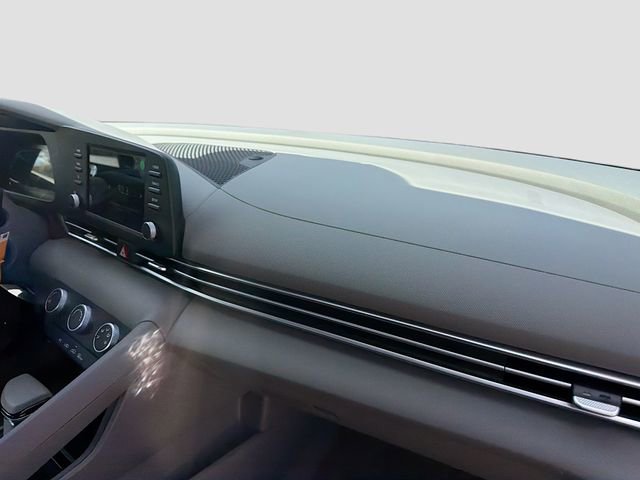 New 2026 Hyundai Elantra SE FWD image 28