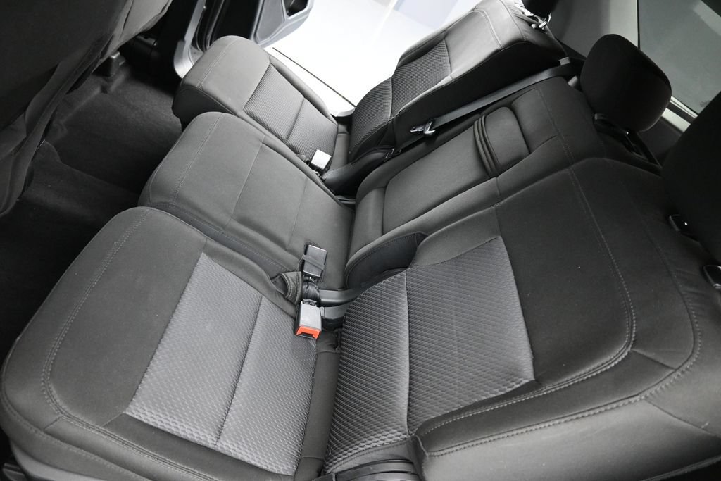 Used 2023 Ford Explorer XLT AWD/4WD image 28