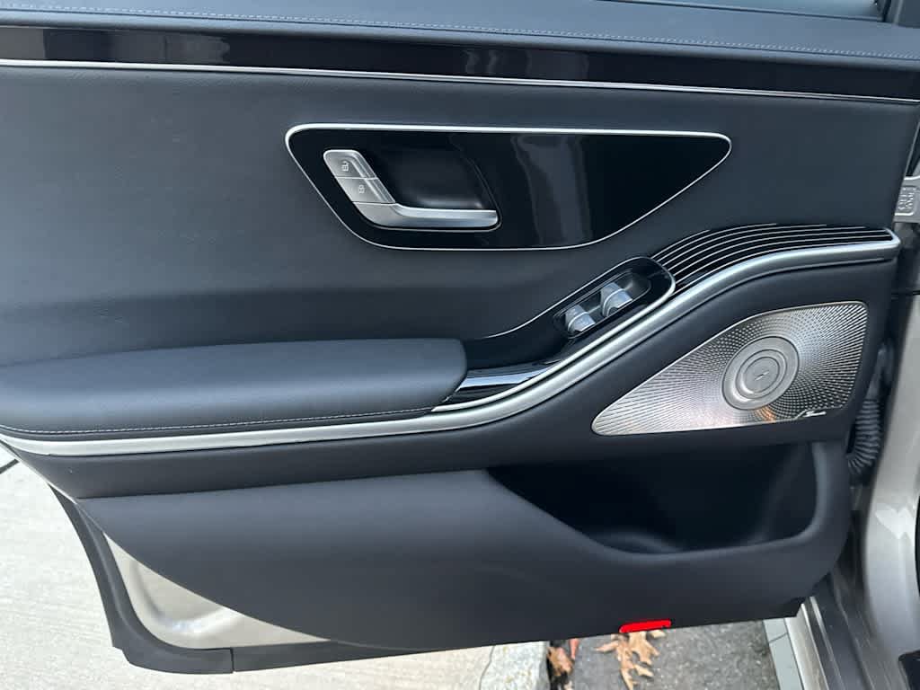 Used 2022 Mercedes-Benz S 580 4MATIC Sedan image 32