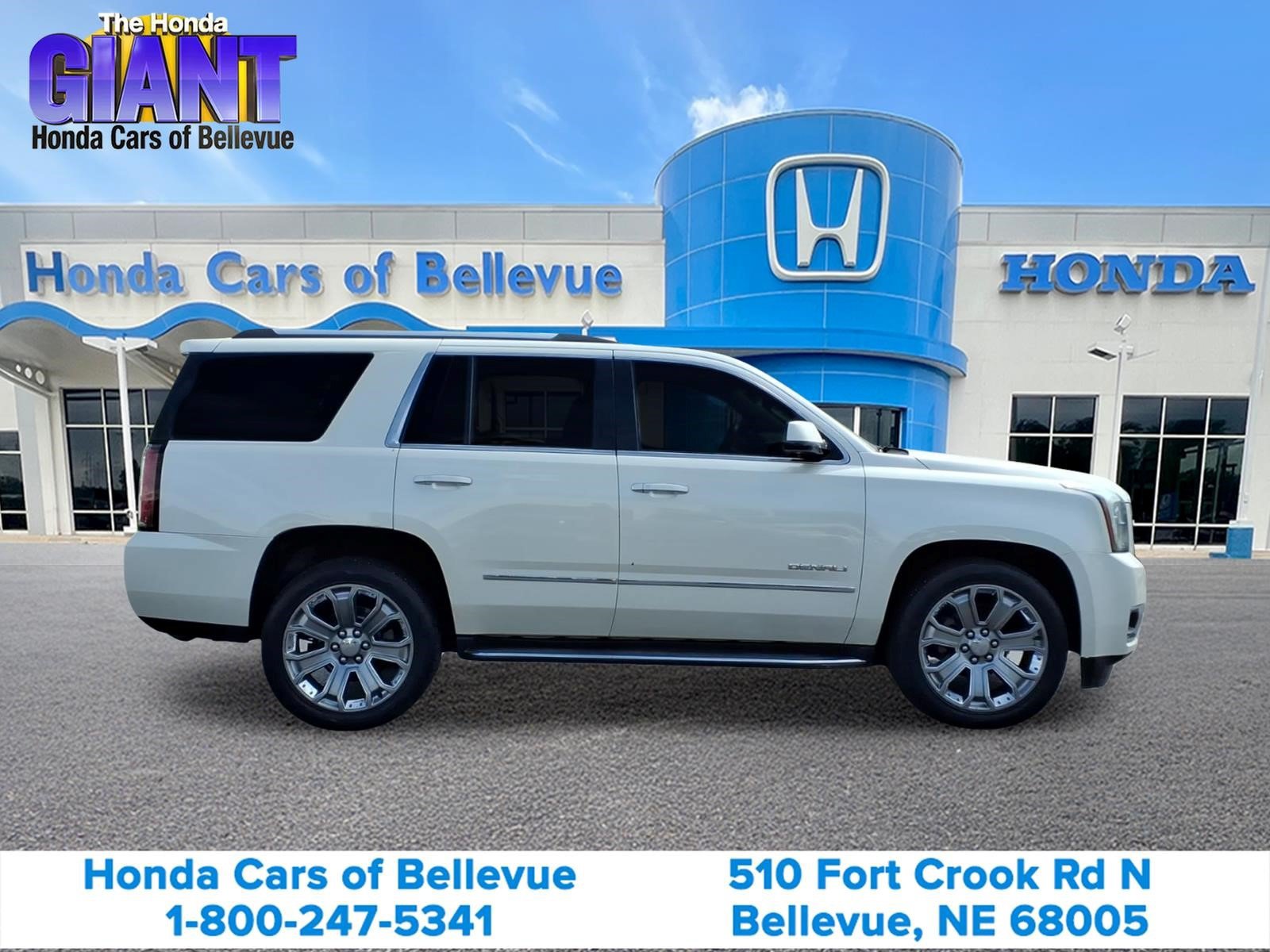 Used 2015 GMC Yukon Denali w/ Open Road Package AWD/4WD image 4