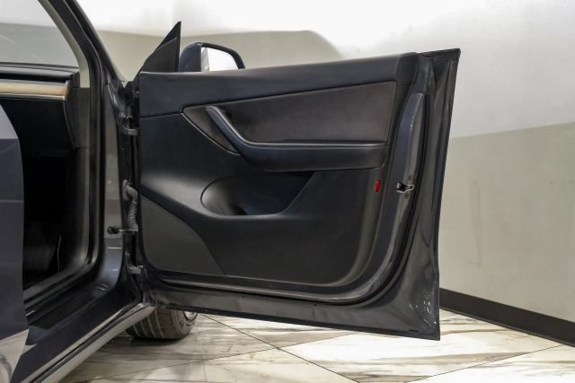 Used 2021 Tesla Model Y 2WD image 56