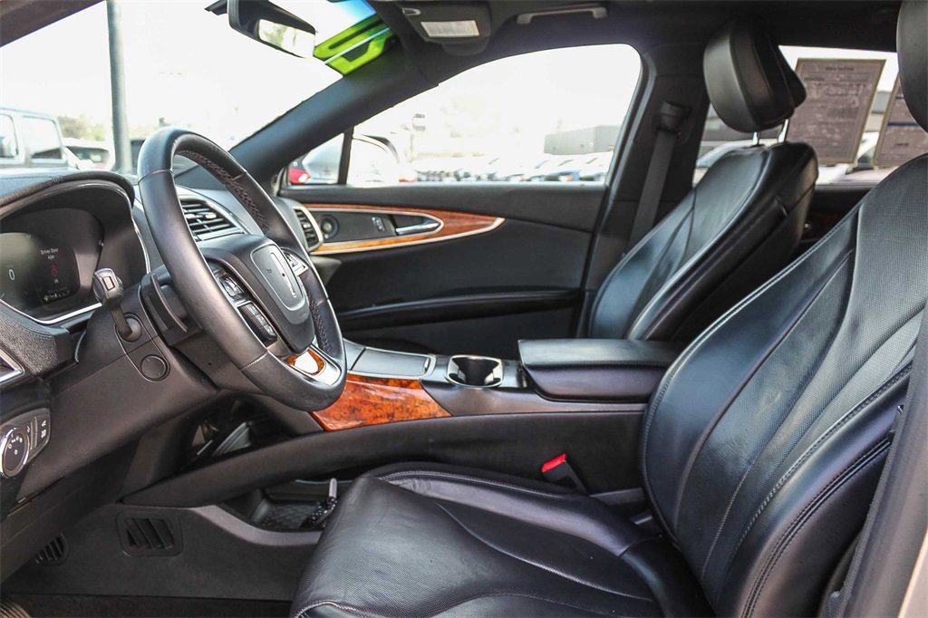 Used 2020 Lincoln Nautilus Reserve w/ Equipment Group 201A image 22