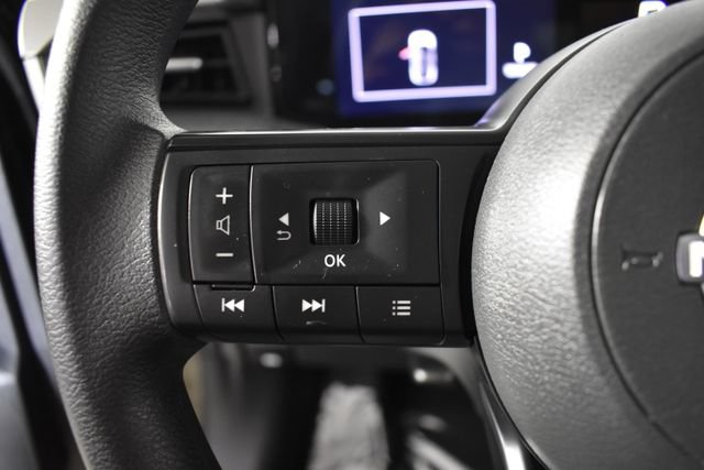 Certified 2025 Nissan Kicks SV AWD/4WD image 14