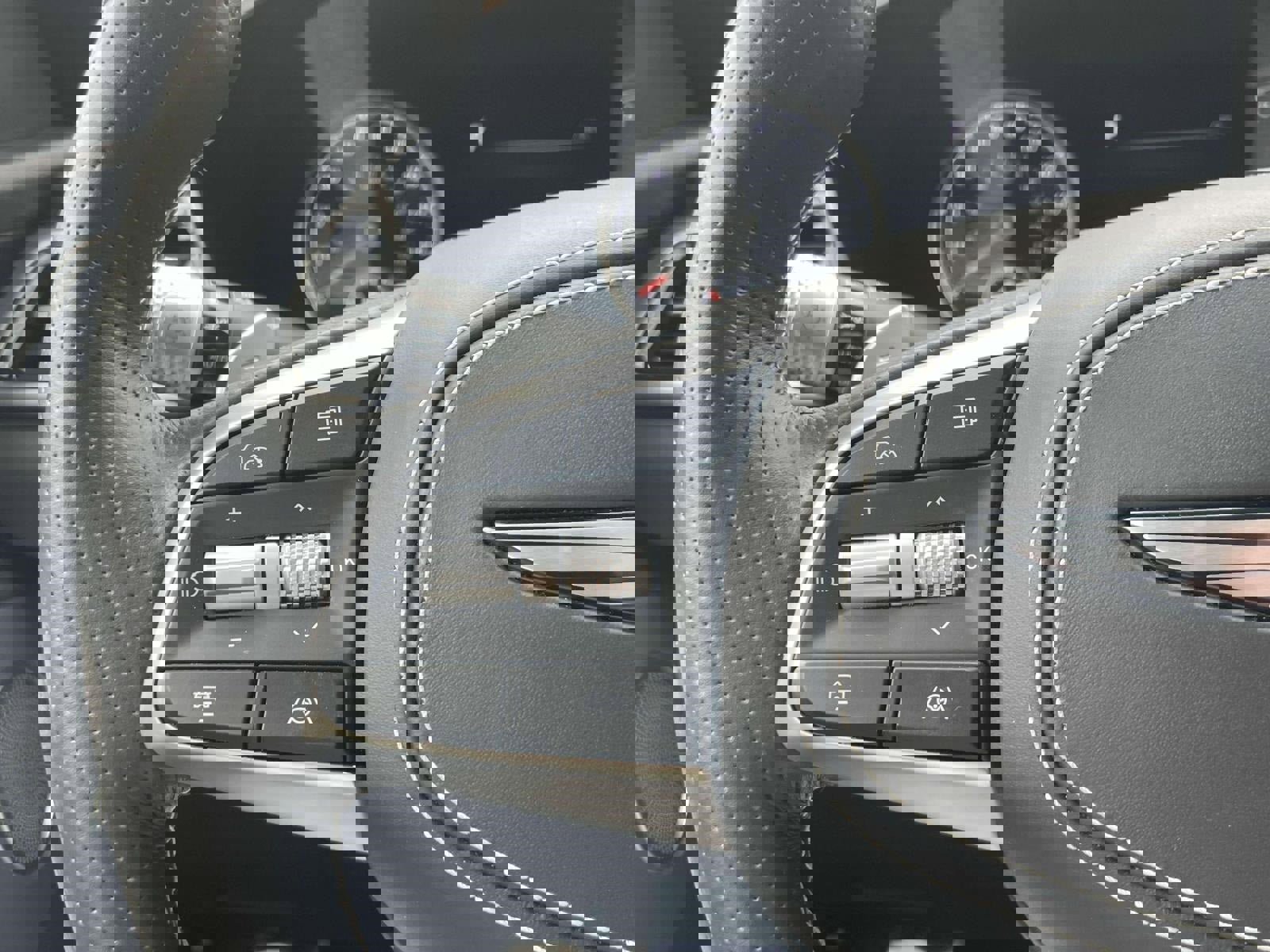 Used 2024 Genesis G70 3.3T Advanced w/ Sport Prestige Package image 22