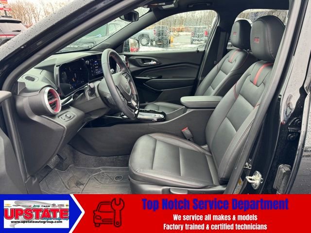 Used 2024 Chevrolet Trax RS w/ Sunroof Package image 14