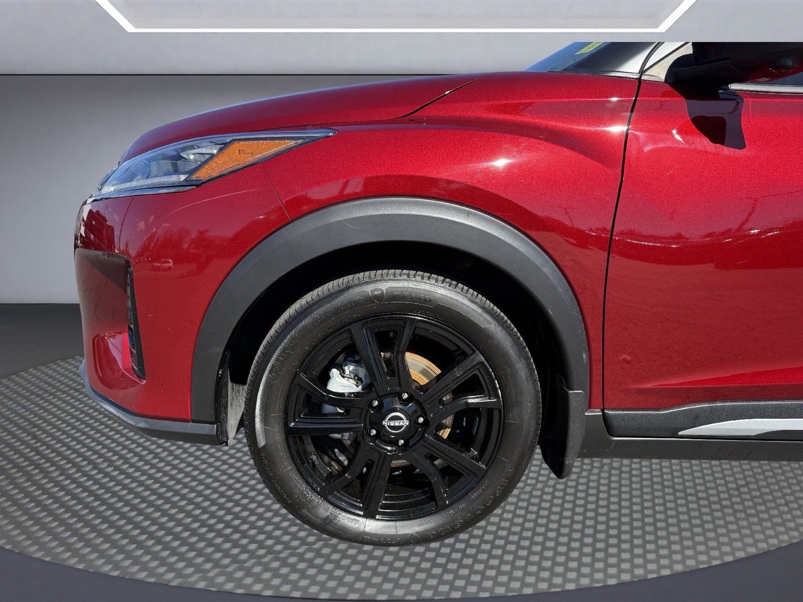 Used 2024 Nissan Kicks SR FWD image 10