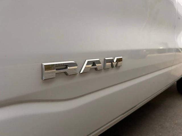 Used 2019 RAM 1500 Laramie AWD/4WD image 11