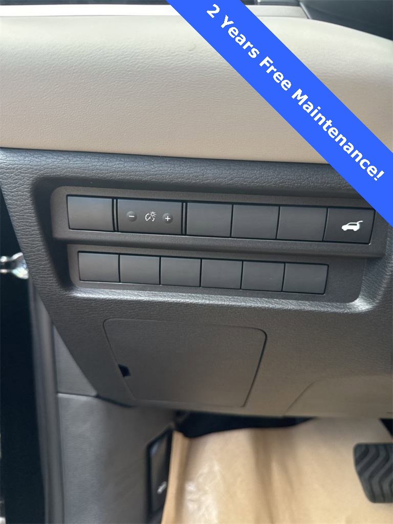 New 2025 Mitsubishi Outlander SE image 20