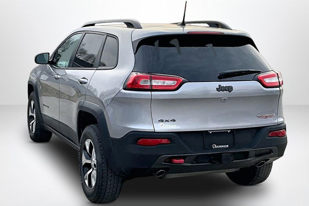 Used 2016 Jeep Cherokee Trailhawk w/ Cold Weather Group AWD/4WD image 4