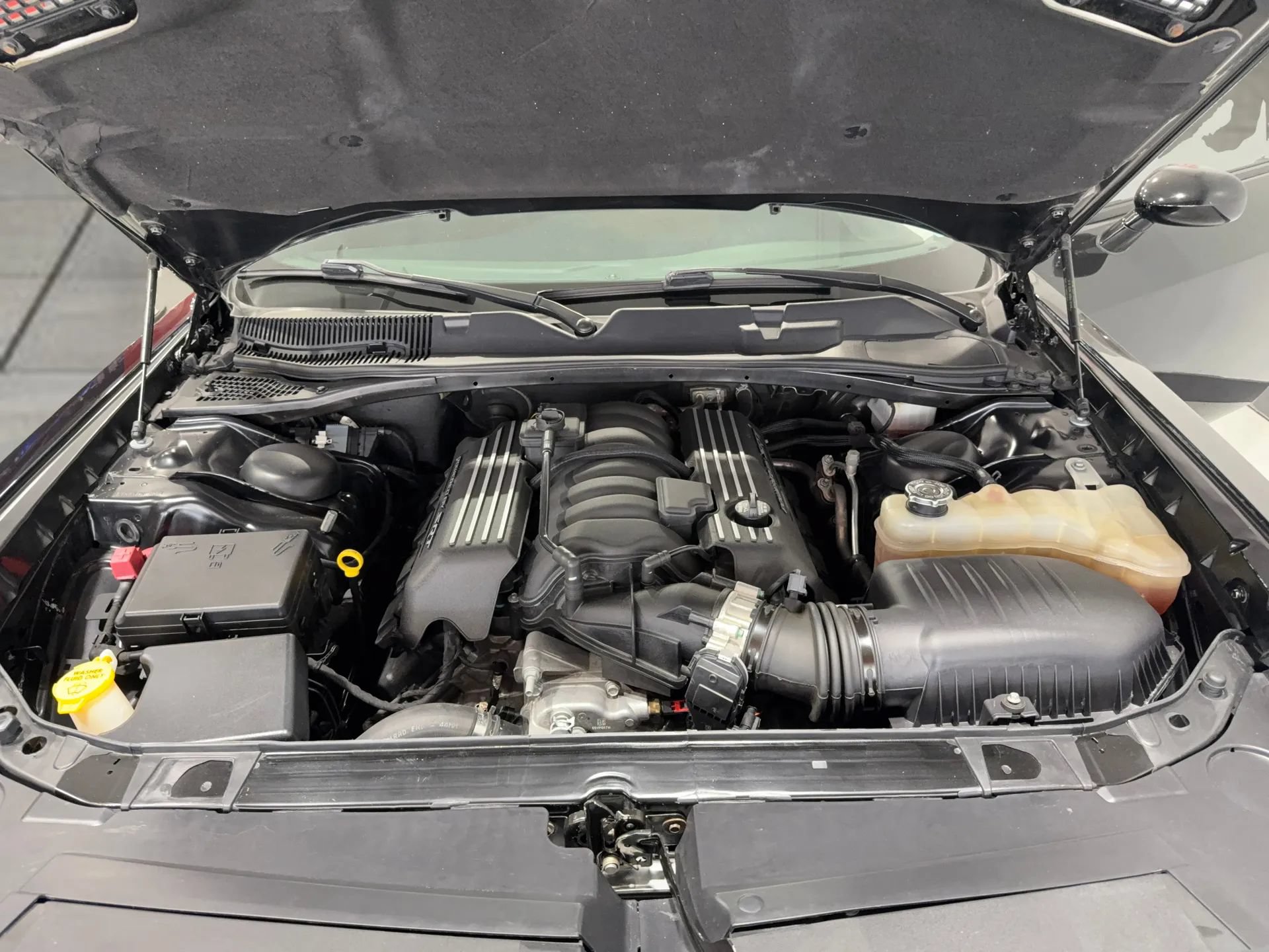 Used 2022 Dodge Challenger R/T Scat Pack w/ Plus Package RWD image 11