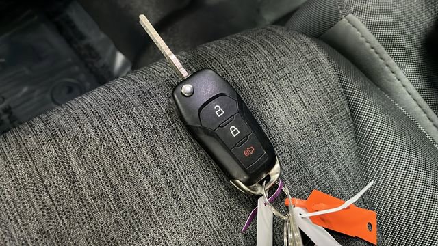 Used 2023 Ford F250 XL w/ Camper Package image 20