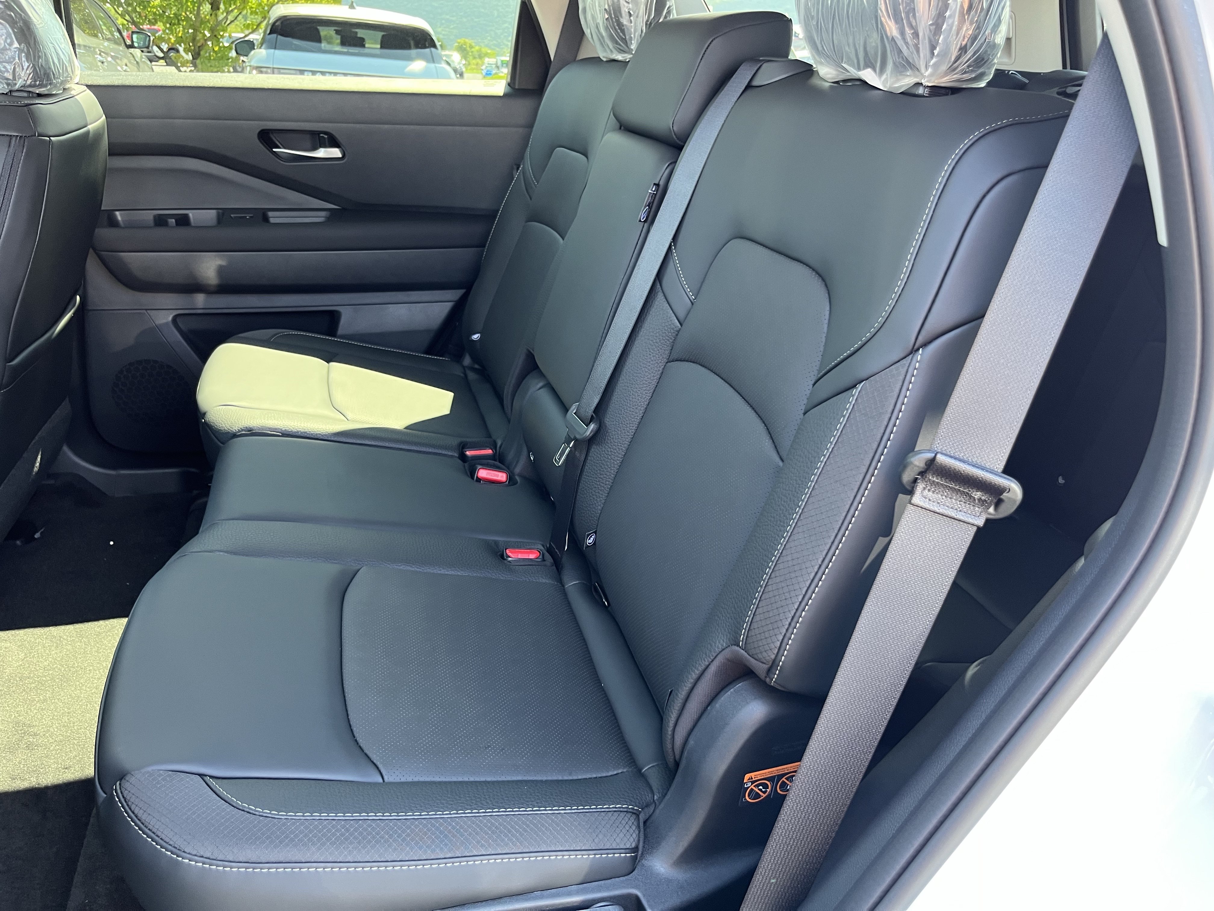 New 2026 Nissan Pathfinder SL AWD/4WD image 18