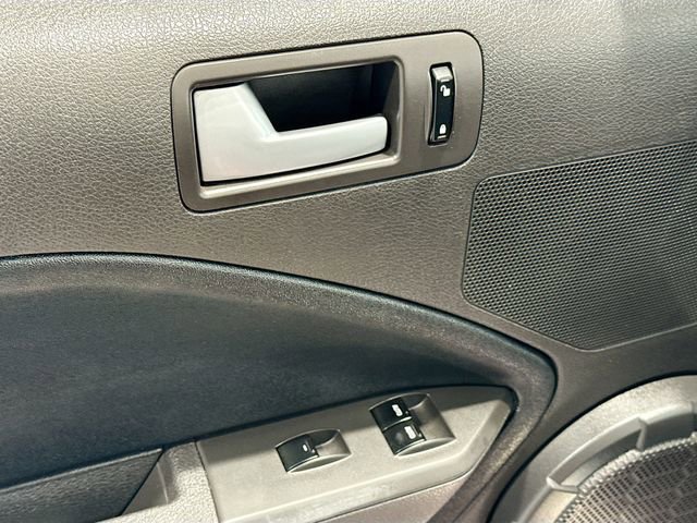 Used 2006 Ford Mustang GT image 14