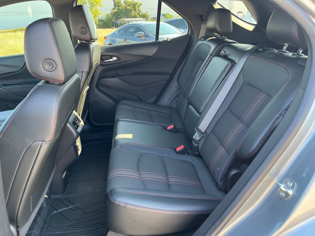Used 2024 Chevrolet Equinox RS image 30