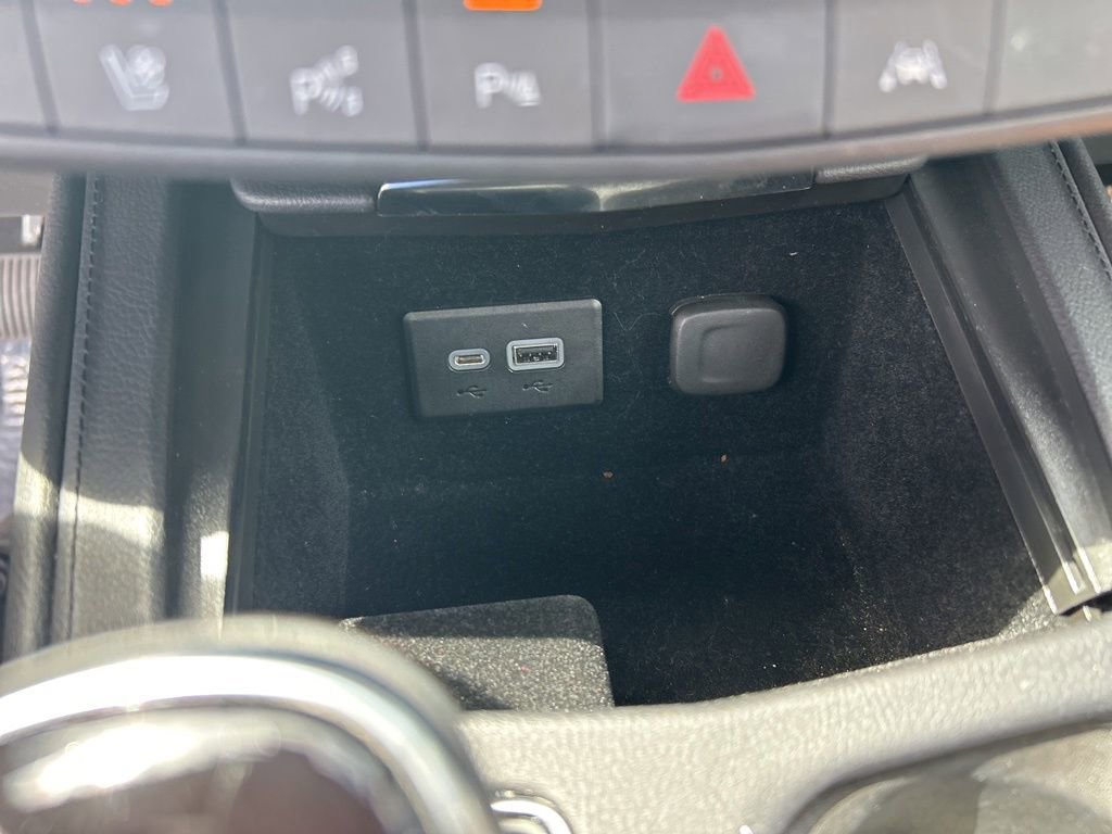 Used 2022 Cadillac XT4 Premium Luxury w/ Enhanced Visibility Package FWD image 41